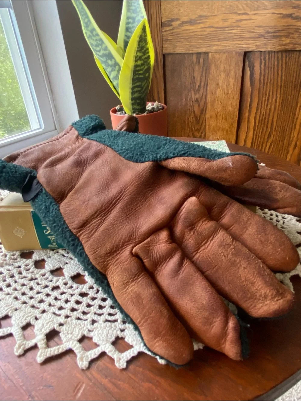 Manzella Leather Dark Green Fleece Gloves with Brown Leather Accents Size Small